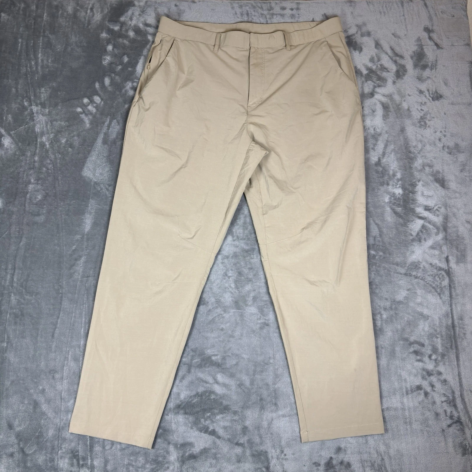 Fabletics The Only Pants Mens XL Beige Performance Golf Active Stretch
Opens in a new window or tab