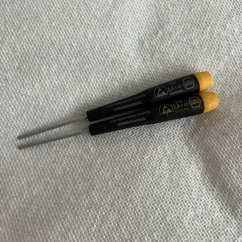 Wiha Slotted ESD Precision Screwdriver Set Of 2 – 272 / 2,0 x 40