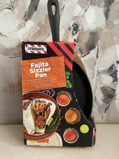 TGI Fridays Fajita Sizzler Pan - Cast Iron Skillet & Wooden Trivet Set - Boxed
