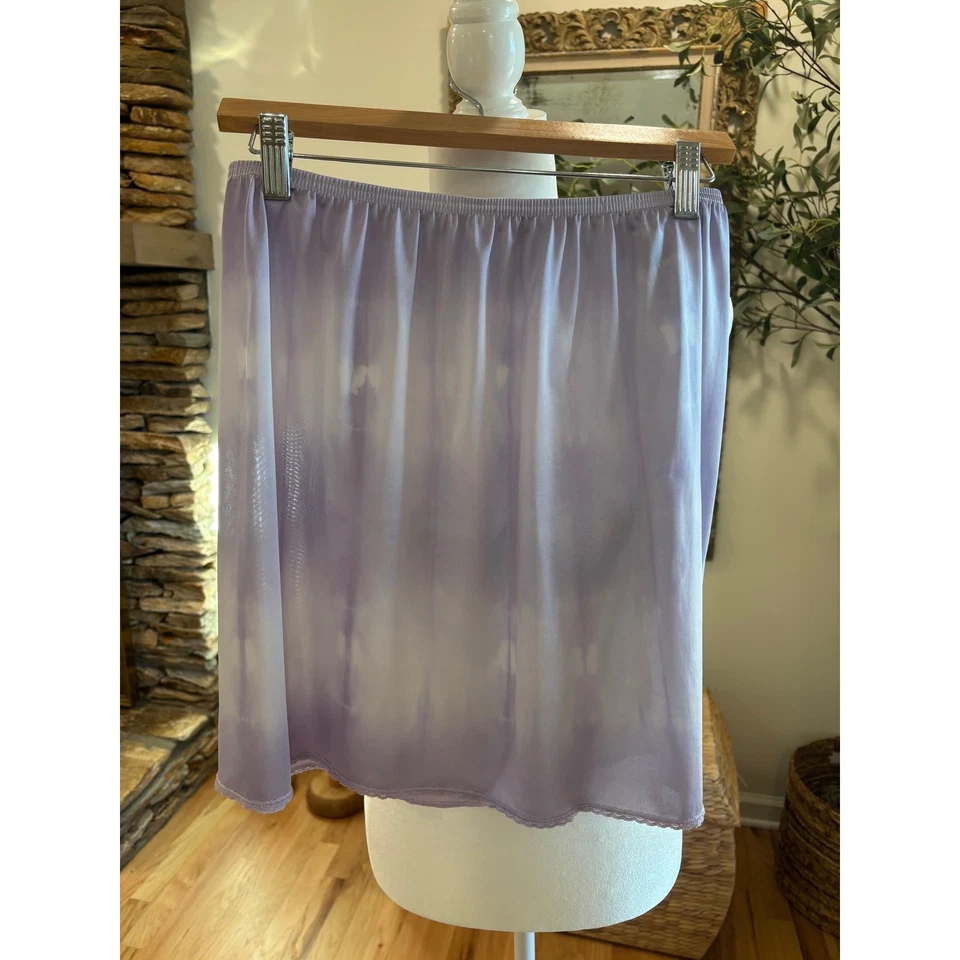 Mini falda vintage Vassarette lavanda teñida a mano Shibori - grande Foto 2 de 4