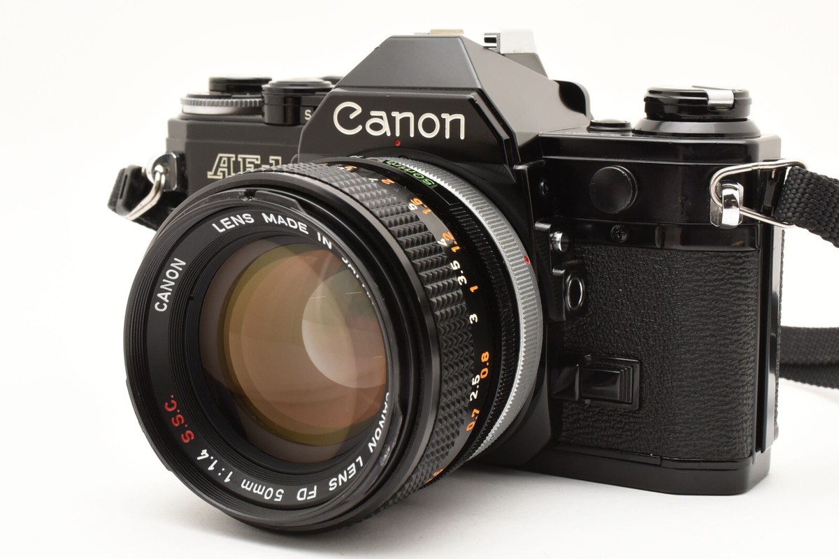Canon キャノン AE-1 FD 50mm 1:1.4 S.S.C カメラ Canon AE-1 Black SLR 35mm Film Camera FD 50mm F/1.4 S.S.C