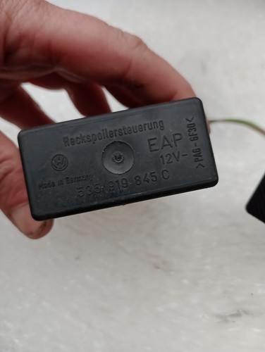 VW CORRADO REAR SPOILER CONTROL MODULE / RELAY 535919845C VR6 16V 8V G60 - Picture 8 of 10