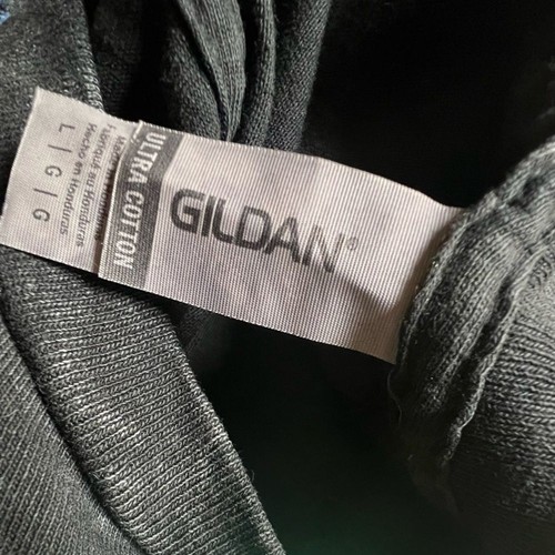 Gildan US Tour 1975 Black Short Sleeve Tee with Retro Graphic - Picture 8 of 10