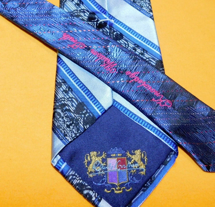 ROBERT GRAHAM СДЕЛАНО В США СВЕТЛО-СИНИЙ/ЧЕРНЫЙ/СИНИЙ В ПОЛОСКУ/FLPRAL ГАЛСТУК - ГАЛСТУК. - Изображение 3 из 3