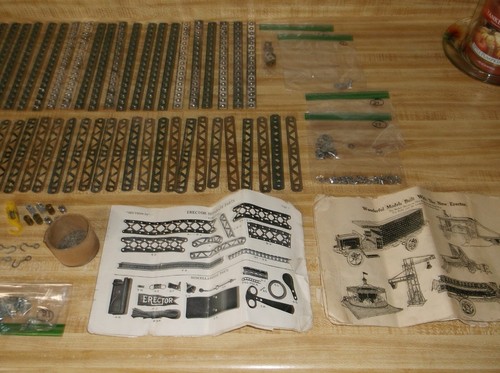 Vintage 1370 pcs Gilbert Multiple Erector Sets Parts Tools Manual Metal Case Etc - Picture 10 of 24