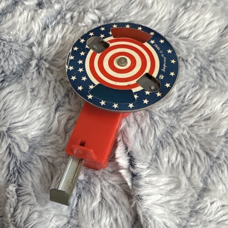 Imperial Captain America Spinning Top Toy w/ Launcher Handle 1990