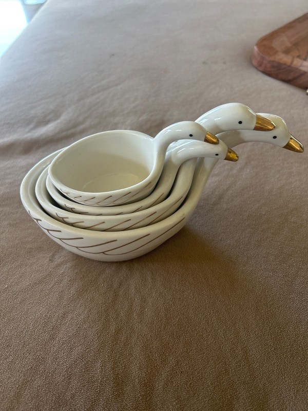 Set of 4 Goose Geese Ceramic Nesting Measuring Cups White & Gold