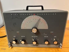 Vintage Heathkit Sine-Square Generator Model IG-82