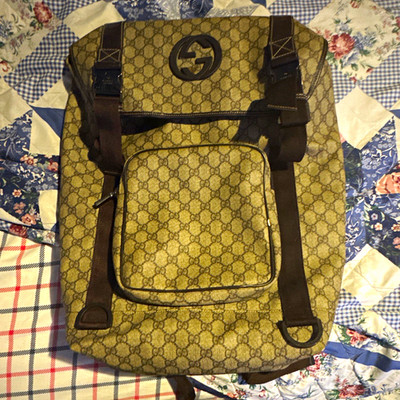 Gucci GG Supreme Pattern Backpack Beige Brown Buckle Zip Inner/Outer Pockets