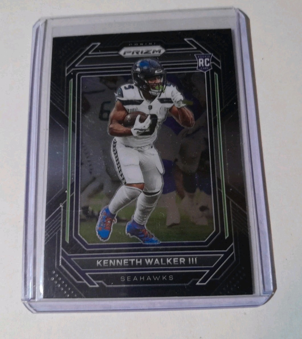 2022 Panini Chronicles - Prizm Black Silver #19 Kenneth Walker III RC