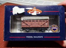 Bachmann  37-700A  10T Cattle Wagon