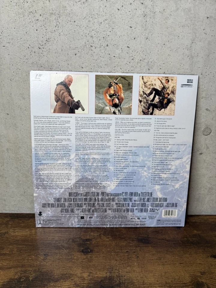 Cliffhanger Widescreen Edition (Laserdisc) Sylvester Stallone John Lithgow Foto 3 de 3