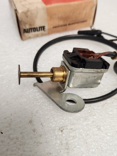NOS 1966-68 FAIRLANE GT 66-67 COMET 68 TORINO 3 SPEED TRANS BACK UP LIGHT SWITCH - Picture 3 of 14