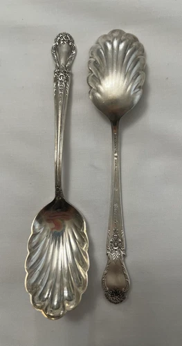 BROCADE International  STERLING Silver Sugar Shell 2 spoons 6" long no mono