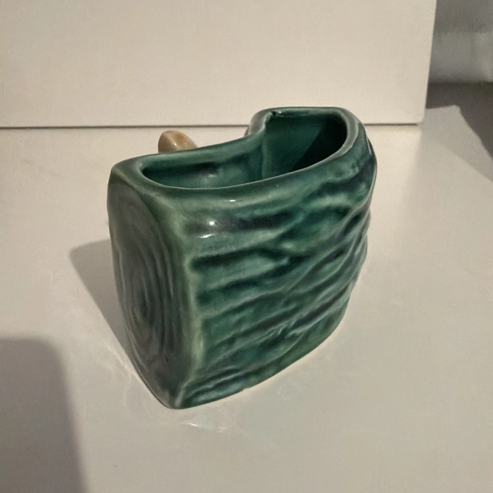 Dee Cee Pottery - Rabbit and Log - Posy Vase / Planter - Image 3 of 4