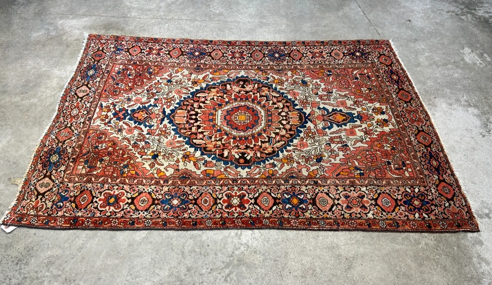 3'3"x5' Antique Hand-Knotted 100% Wool Pile Sarouke Farahan Rug - Image 3 of 4