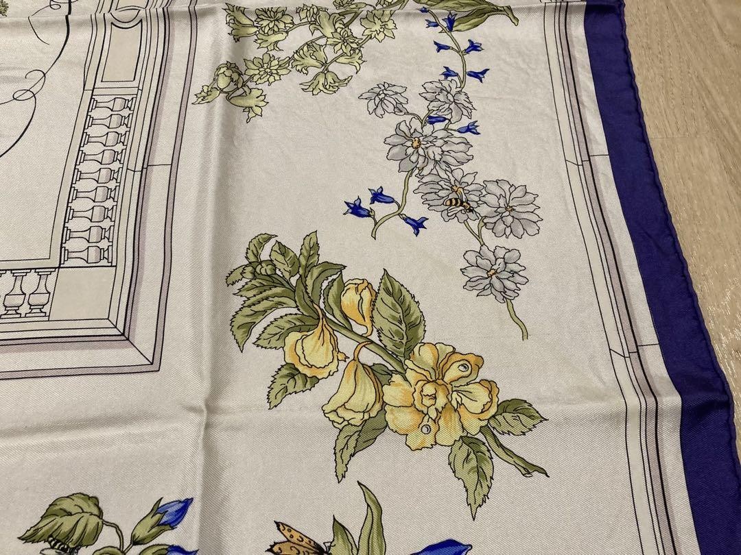 Hermes Silk Scarf 90cm Quai aux fleurs Blue Floral Design