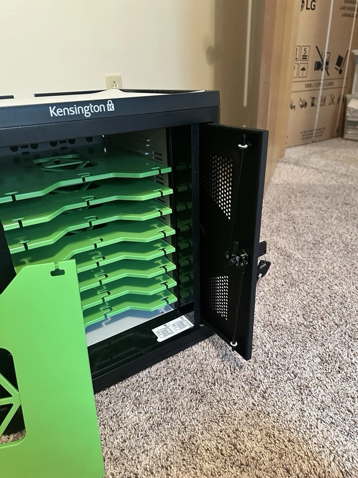 Kensington - K67862AM Charge and Sync Cabinet for 7-Inch to 10-Inch Tablets, iPa - Image 3 of 4