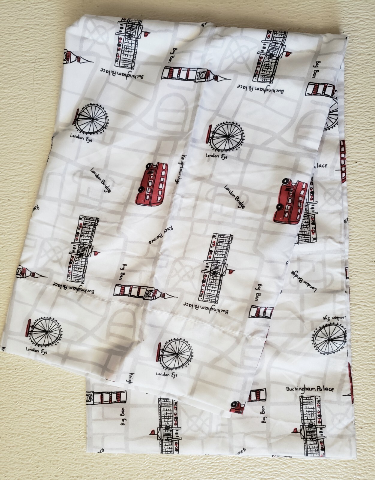 Kensie Three Piece Flat Fitted & Pillow Case London Print Twin EUC eBay