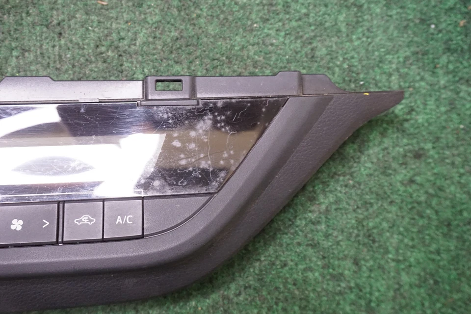 Toyota Corolla 2014 2015 2016 control de aire acondicionado OEM 5590002500 Foto 3 de 4