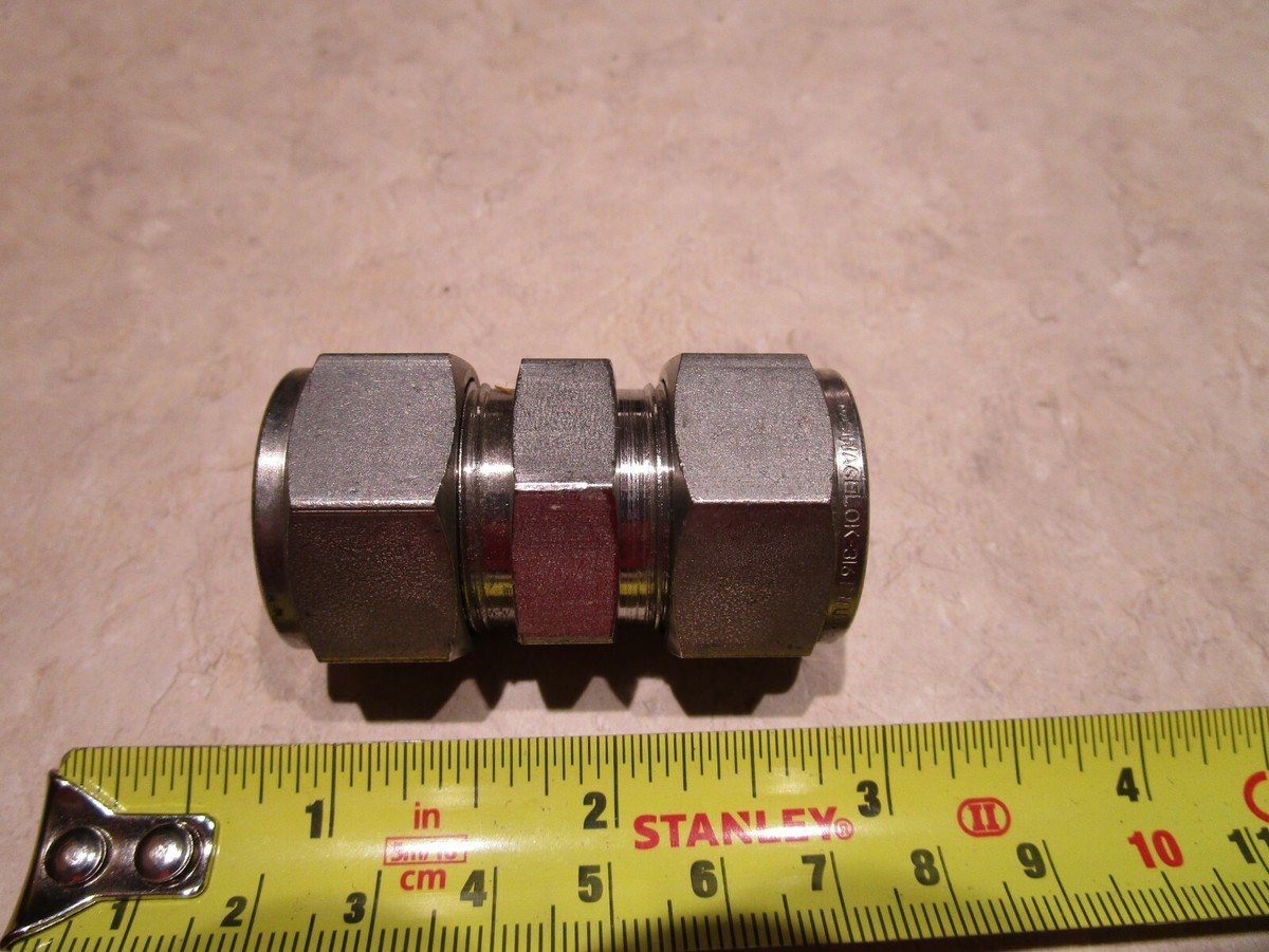 Raccordo A T D-Lok DLUT-12-316 Acciaio Inox 3/4" – Tubi 316ss, Swagelok SS-1210-3