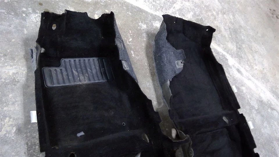 Alfombra interior negra Toyota Celica GTS 2003 03 113758 Foto 2 de 4