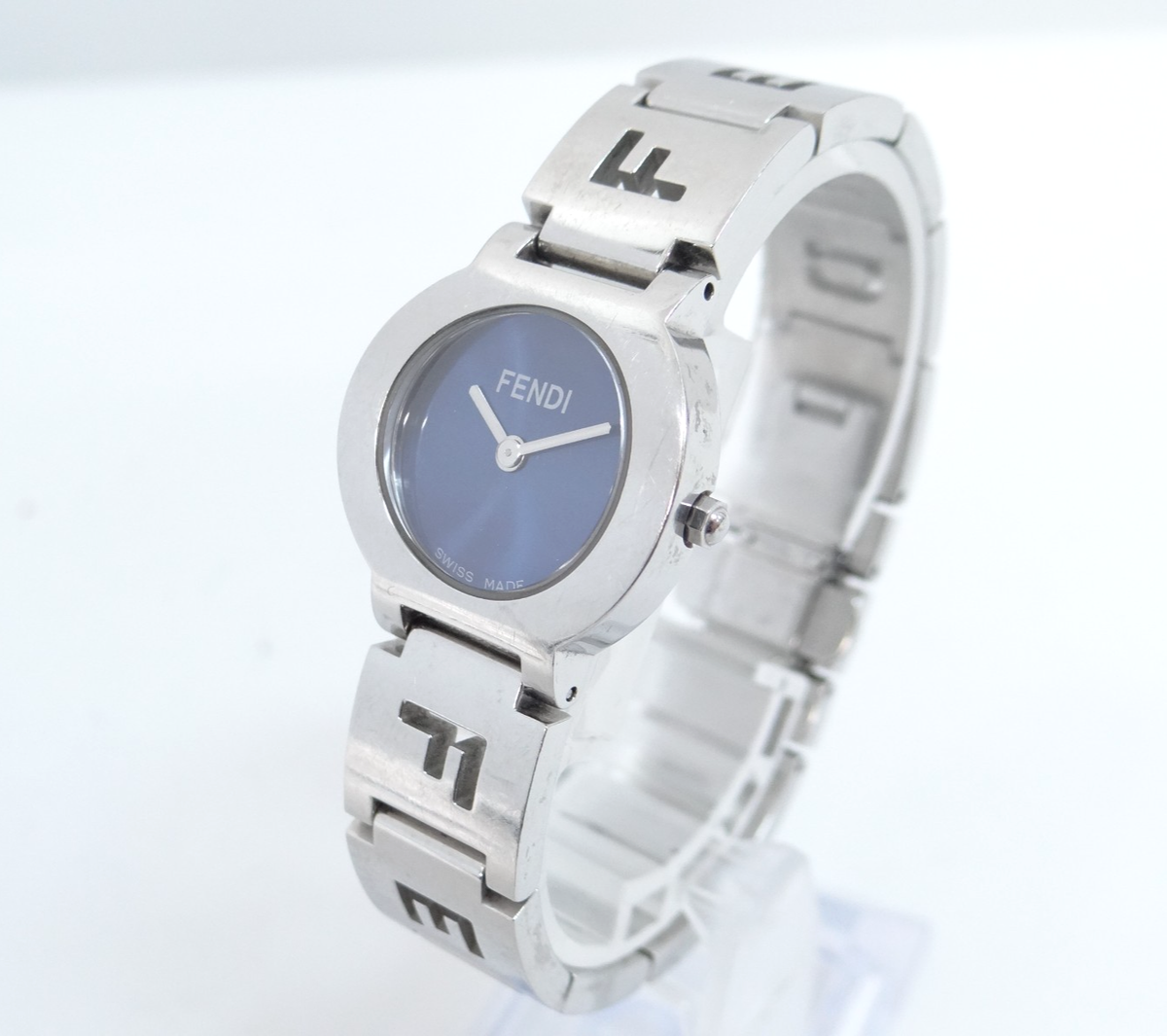 Near MINT FENDI 3050L Blue Dial Logo Bracelet Qz Ladies