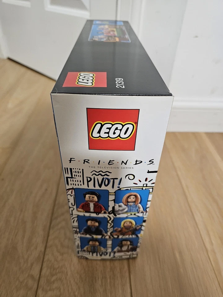 LEGO Friends 21319 Central Perk Building Kit - Brand New In Sealed Box (#2) - Image 4 of 4