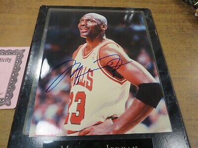 Michael Jordan 8 x 10 Signed Photo w COA | eBay Michael Jordan 8 x 10 Signed Photo w COA | eBay