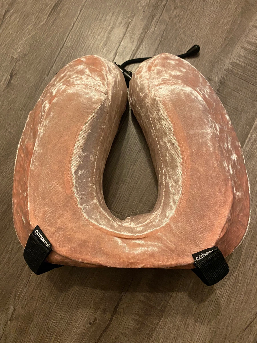Cabeau Evolution S3 Travel Neck Pillow Velvet Pink w Travel Case