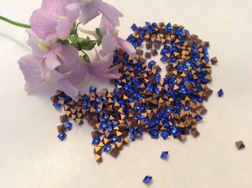Vintage Swarovski Partieware square 2.3mm +2.8mm Pk of 12 Foiled REPAIR CRAFT - Picture 6 of 15