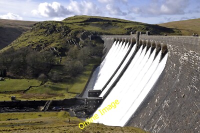 Foto 6x4 Claerwen Dam Cerrigcwlau Der Claerwen Dam ist 184ft (56m) hoch c2014