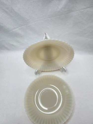 Macbeth Evans Opalescent Monax Petalware Various Size Plates !Glow Under UV! - Picture 3 of 51
