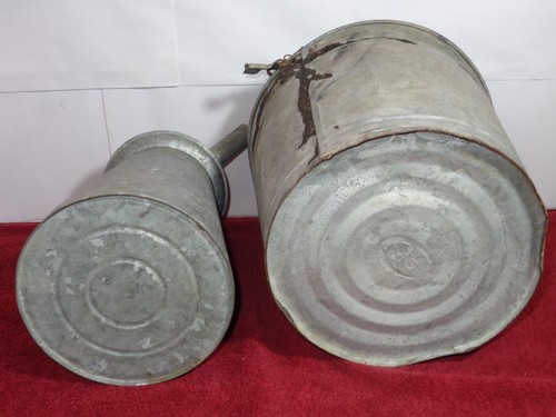 2 PIECE ANTIQUE BEHRENS GALVANIZED WATERING CAN PLUS WELL BUCKET - C 68 - Picture 11 of 14