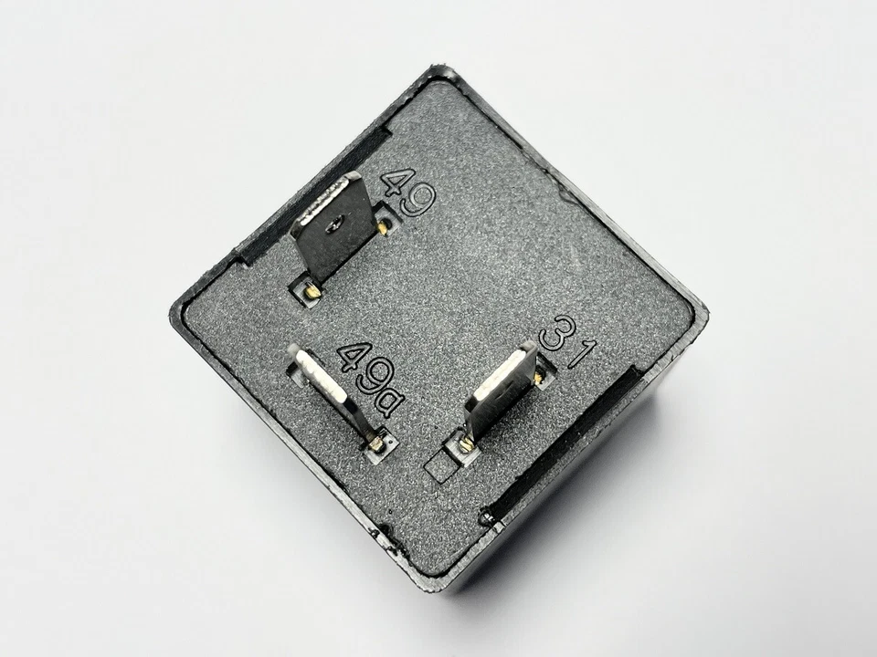 Relais de clignotant relais clignotant FORD FORD CAPRI III (GECP) Taunus 12M Tournier  - Photo 4/4