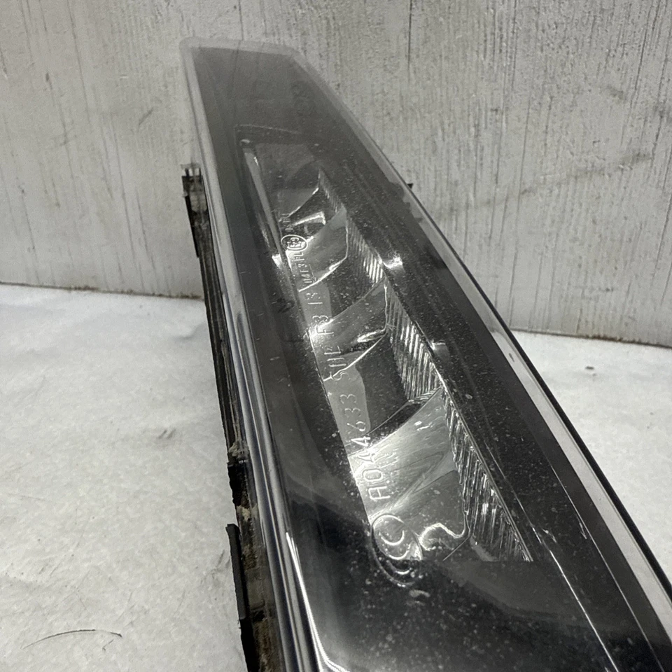 17 18 19 BMW 530i 540i G30 передний правый дневной ходовой свет 90051532 - Изображение 3 из 4