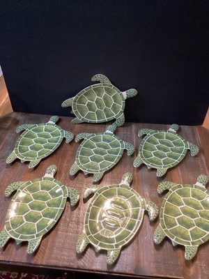 Ser of 7 Sea Turtle plastic Appetizer Plates Dishes  11 x 8.5 