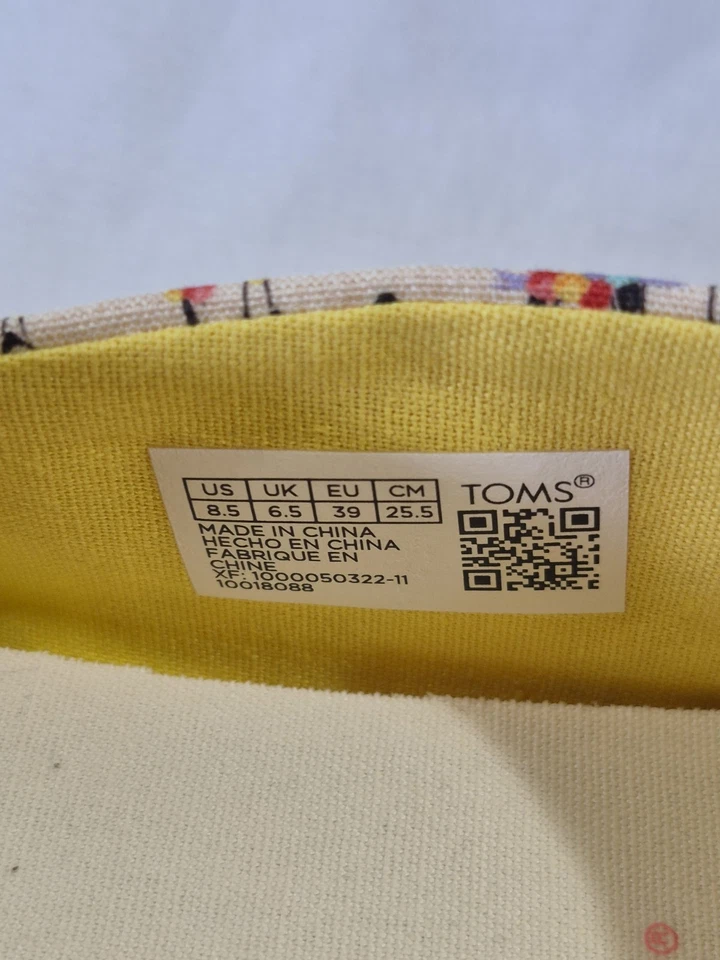 Zapatos sin cordones TOMS x Paper Source edición limitada para mujer patrón de llama 8,5 Foto 4 de 4