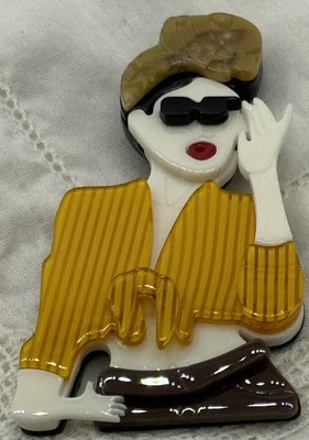 Young Woman W Scarf In Hair Cute Tie Up Shirt & Sunglasses Brooch/Pin