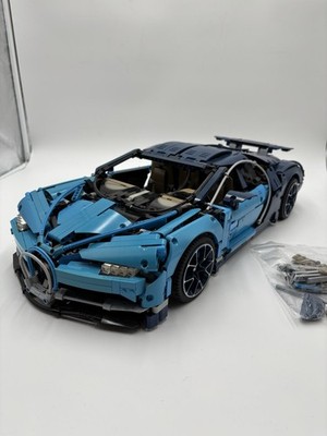 LEGO TECHNIC: Bugatti Chiron (42083) Vollständig