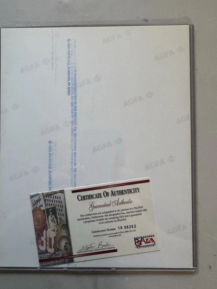 Gaylord Perry Autographed 8 X 10 Photo with HOF 91 Inscription - Image 2 of 2