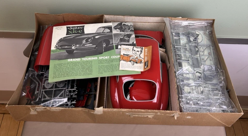 THE JAGUAR MODEL XK-EGT Sports Coupe - Image 2 of 4