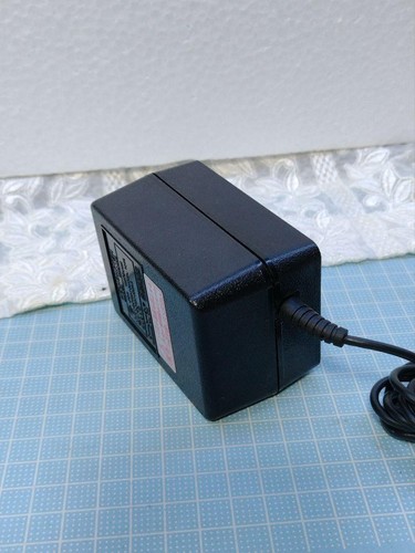 Nintendo Official NES famicom AC Adapter HVC-002 Japan Exclusive used tested - Picture 11 of 12