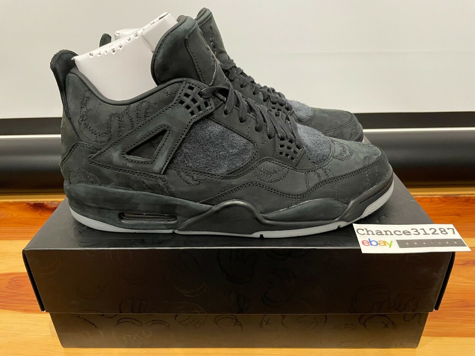 unidad Hospitalidad ajuste Nike Air Jordan 4 Retro x Kaws Black sz. 11 930155-001 DS | eBay