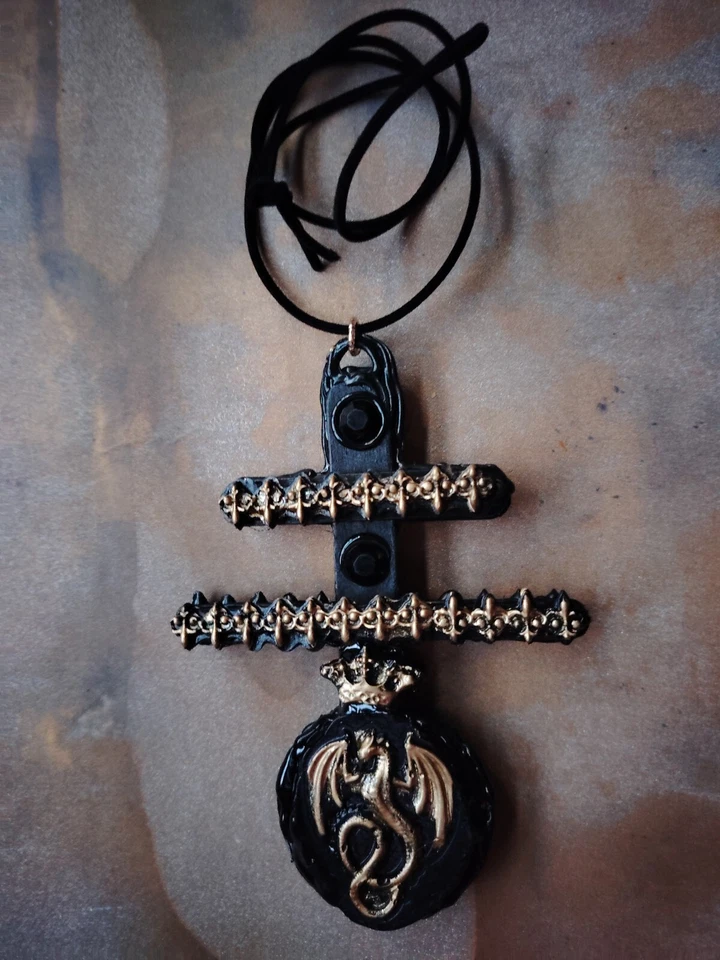 Ожерелье с распятием подвеска амулет талисман Дракула Святой Георгий крест темный дракон - Изображение 2 из 4