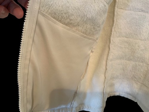 Fila Sport Women’s Lg Vest Faux Fur White Zip Front Inside Pockets FUN - Picture 4 of 9