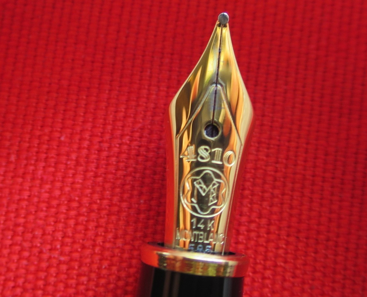 Vintage Montblanc Meisterstuck Classique No. 144 Black Fountain