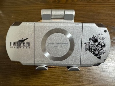Sony PSP 2000 Crisis Core: Final Fantasy VII Bundle 64MB Silver