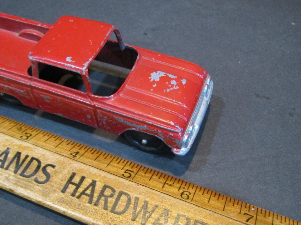 Chevrolet El Camino 1960 Tootsie Toy 5 1/2" pulgadas hecho en Chicago EE. UU. Foto 2 de 4