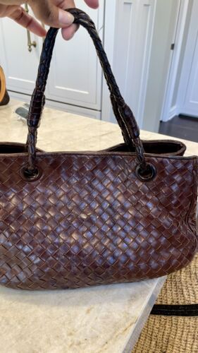 Authentic BOTTEGA VENETA Woven Soft Brown Leather with Woven Straps Handbag - Picture 3 of 9